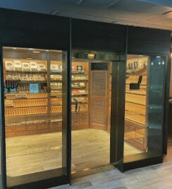 Cigars on the Boulevard